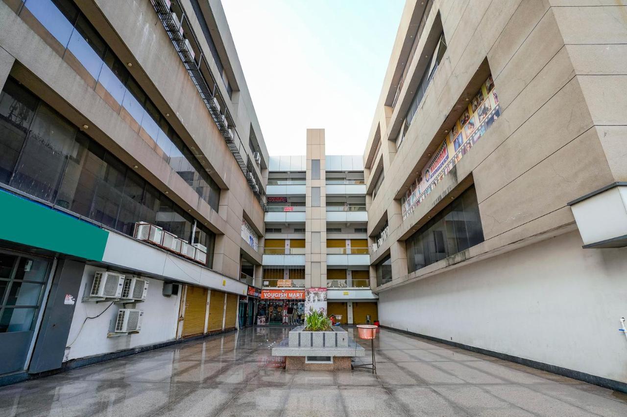Hotel Fabexpress Blue Stone Surat Exterior foto